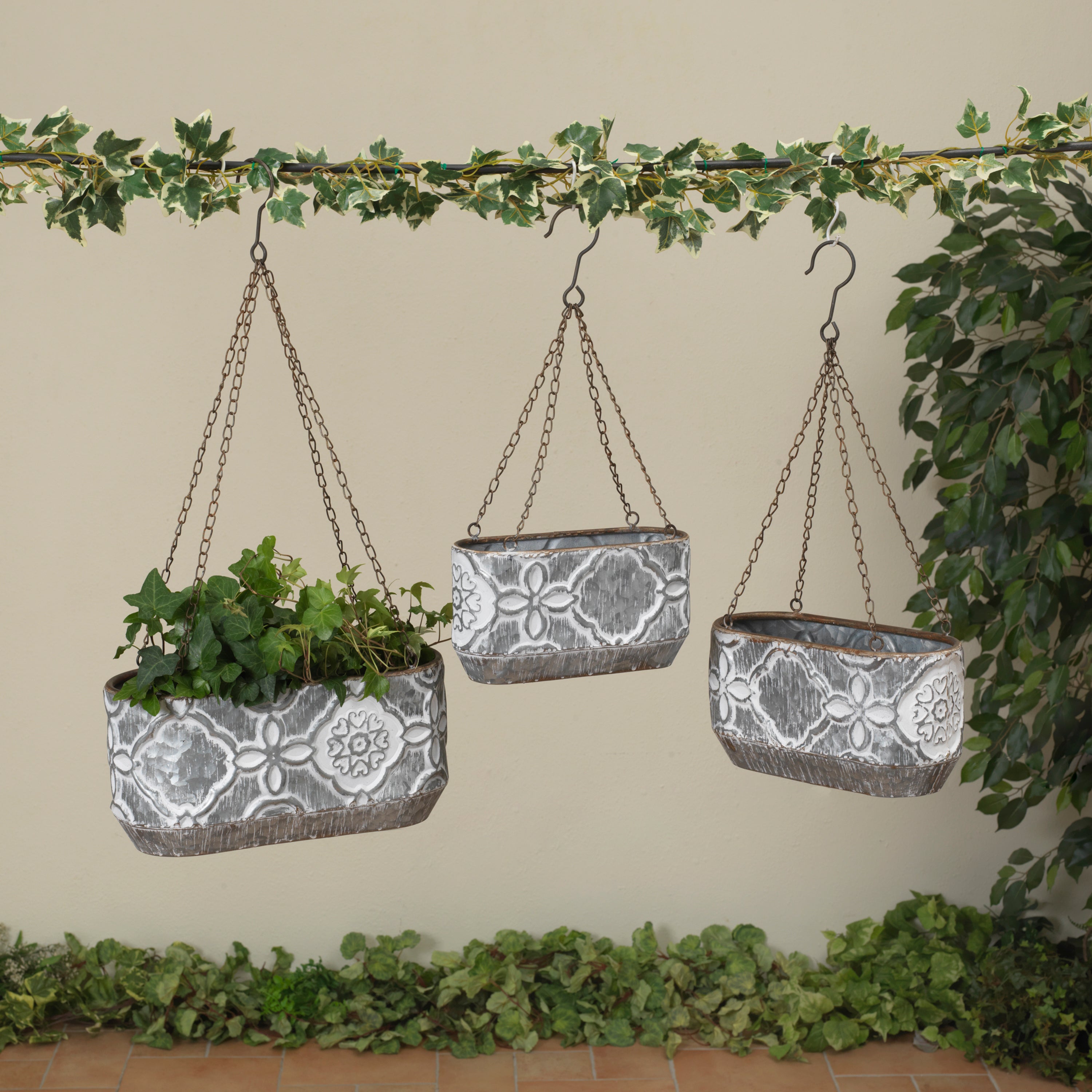 Hanging Galvanized Nesting Metal Hang Planters, set of 3